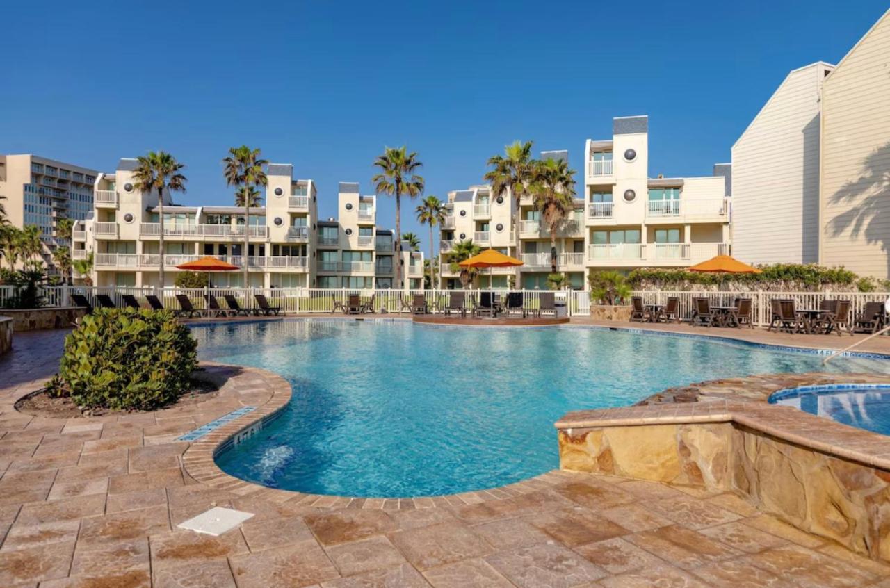Ocean Breeze Retreat 2Bed 2Bath, Heated Pool! Apartment Саут Падре Алънд Екстериор снимка